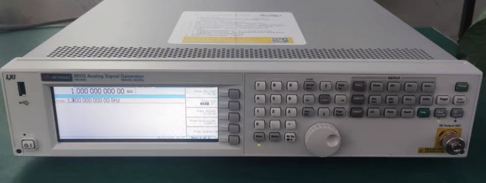 622ab1cad0f8f.jpg 信號源N5183A.jpg