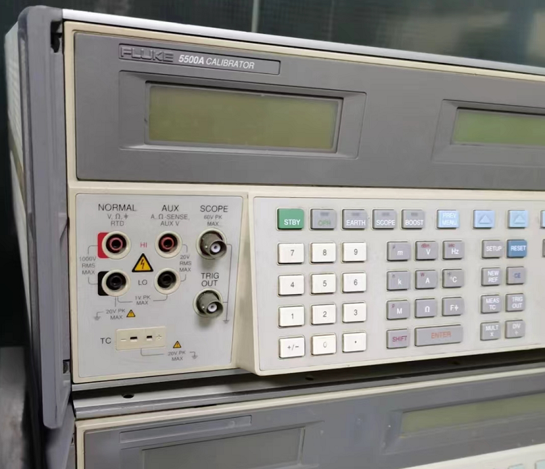 636c59c438f68.png 校準儀FLUKE5500A 6.png