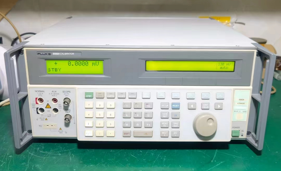 63c75586eee6c.png 校準儀FLUKE5500A 2.png