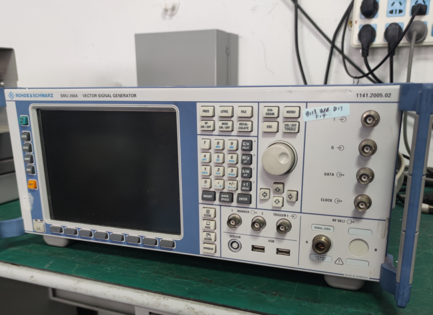 64fe604af1cd6.png 信號源SMU200A 2.png